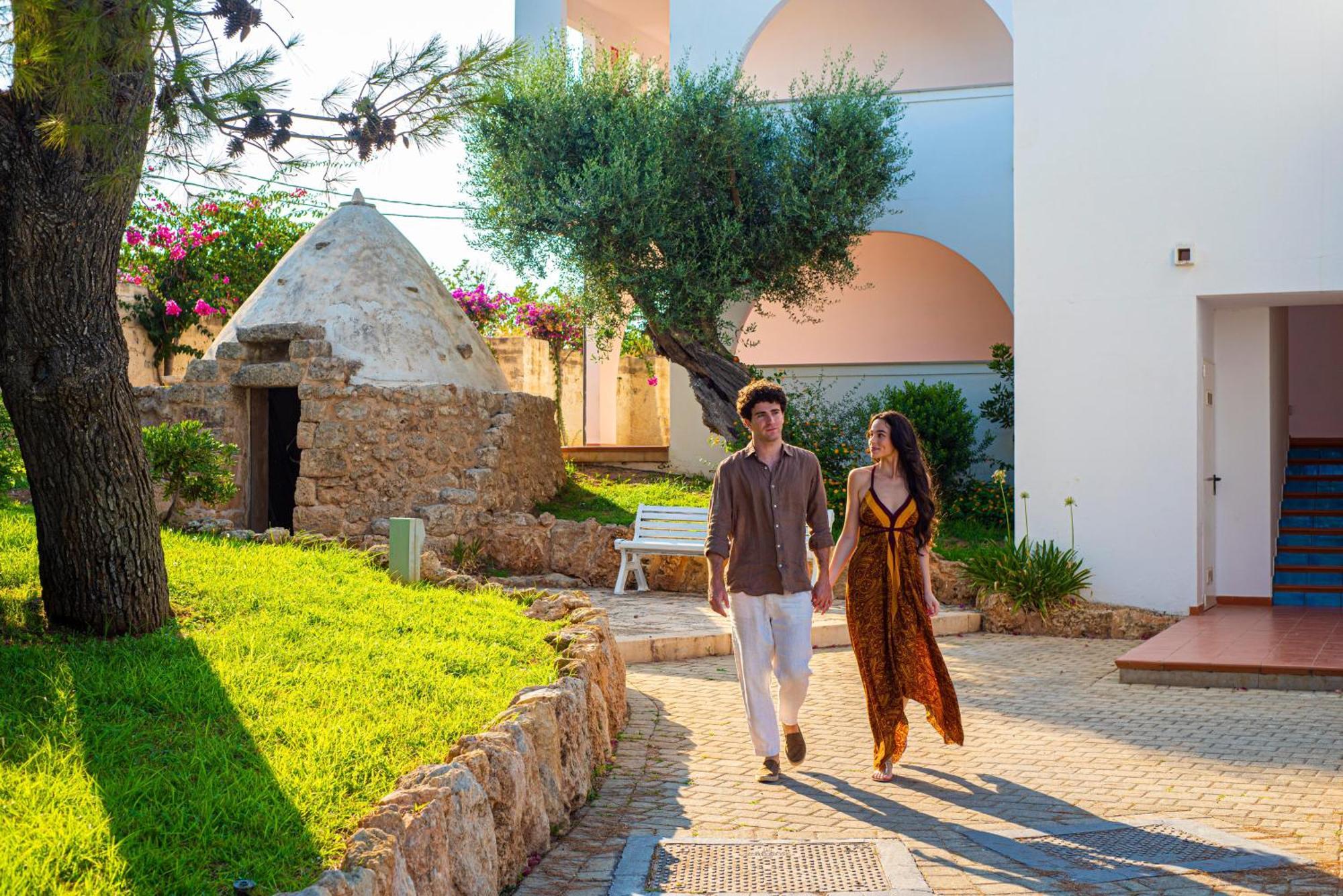 Pietrablu Resort & Spa - Cdshotels 폴리나노 아마레 외부 사진